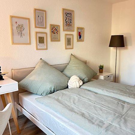 Modernes Designer-Apartment Fuer 7 Gaeste - 80Qm In Zentraler Lage, Self-Check-In Karlsruhe Ngoại thất bức ảnh