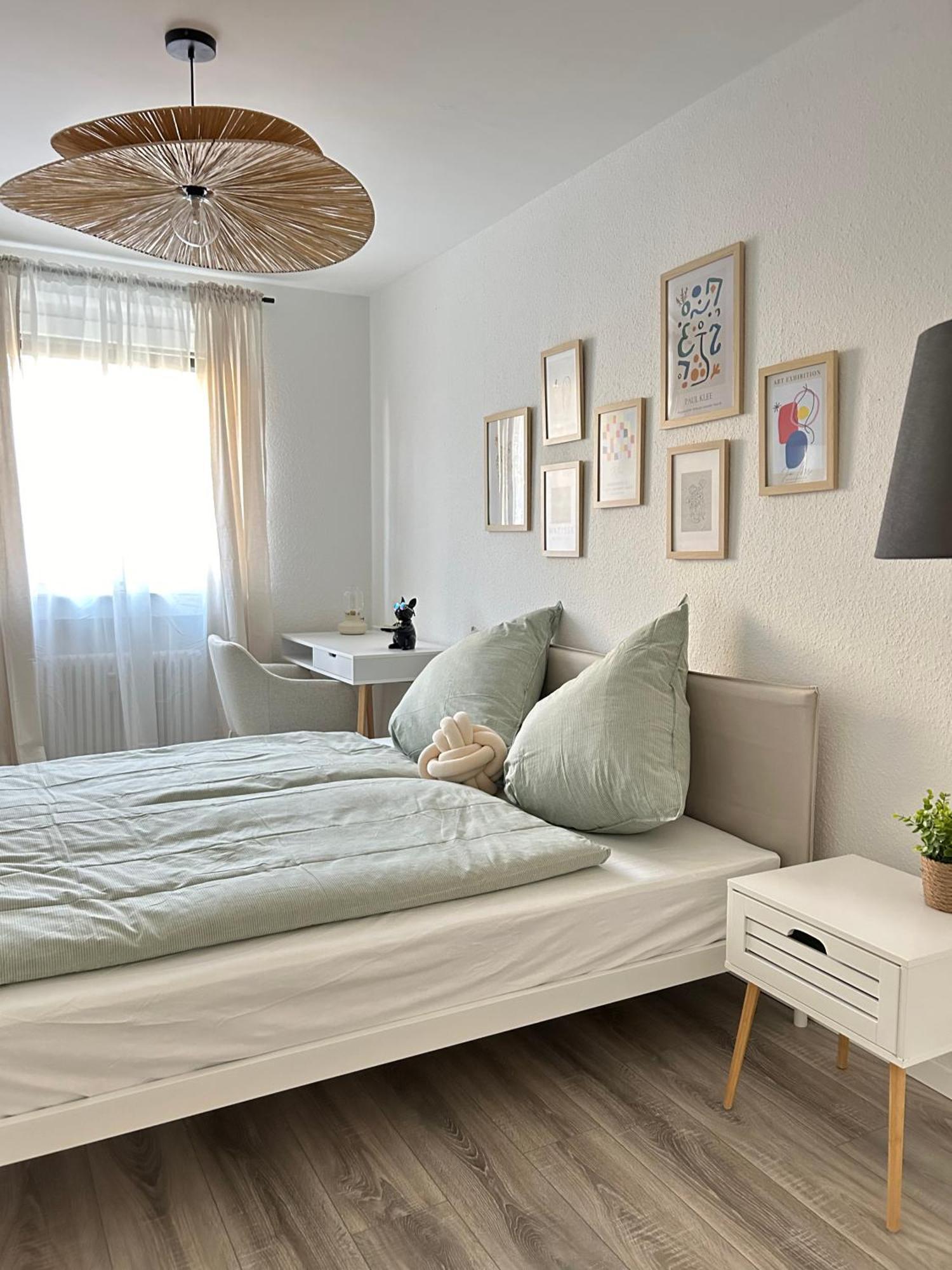 Modernes Designer-Apartment Fuer 7 Gaeste - 80Qm In Zentraler Lage, Self-Check-In Karlsruhe Ngoại thất bức ảnh