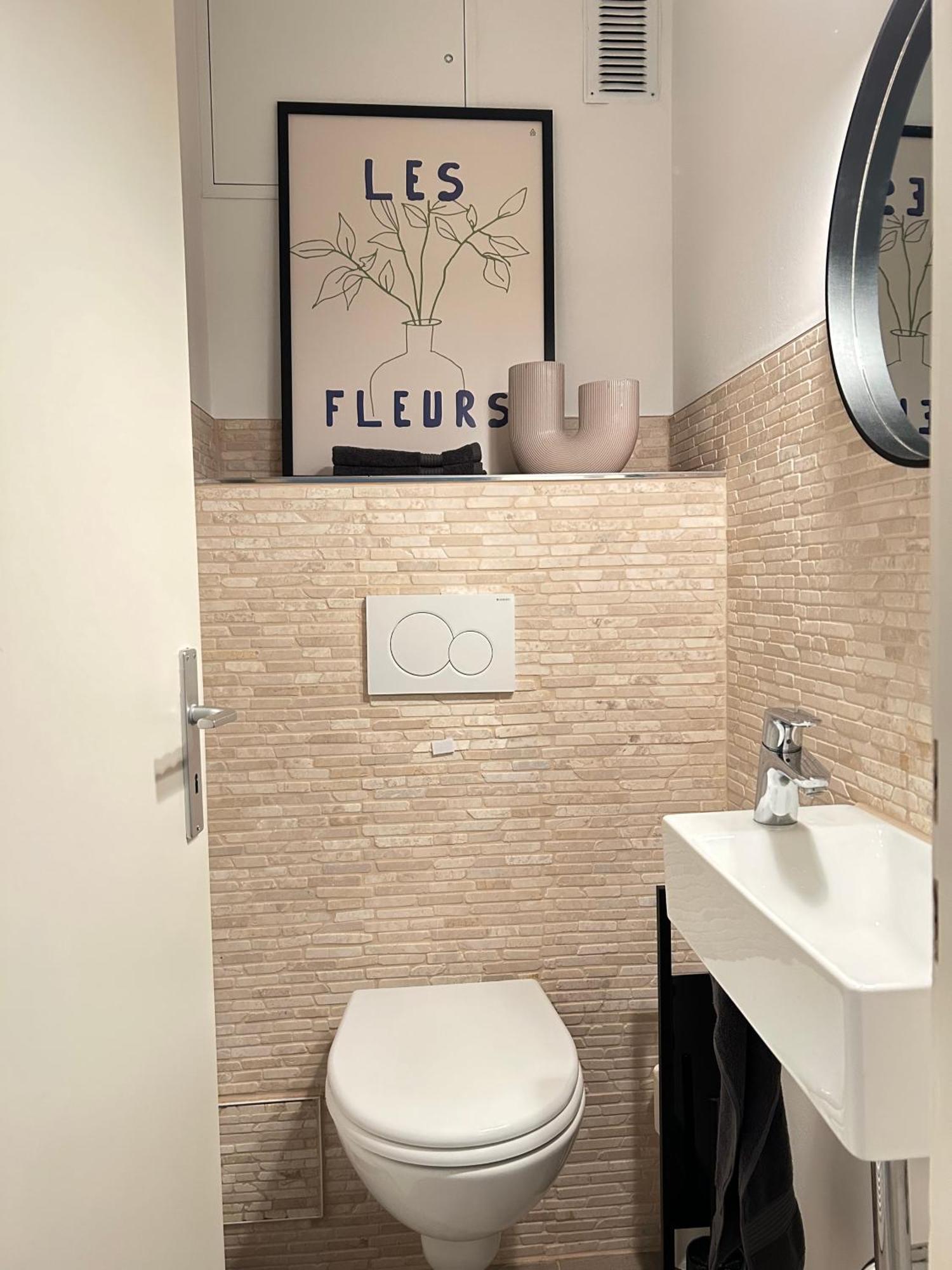 Modernes Designer-Apartment Fuer 7 Gaeste - 80Qm In Zentraler Lage, Self-Check-In Karlsruhe Ngoại thất bức ảnh